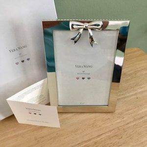 RARE FIND ~ Vintage Vera Wang by Wedgwood Baby Silverplated Frame 4x6